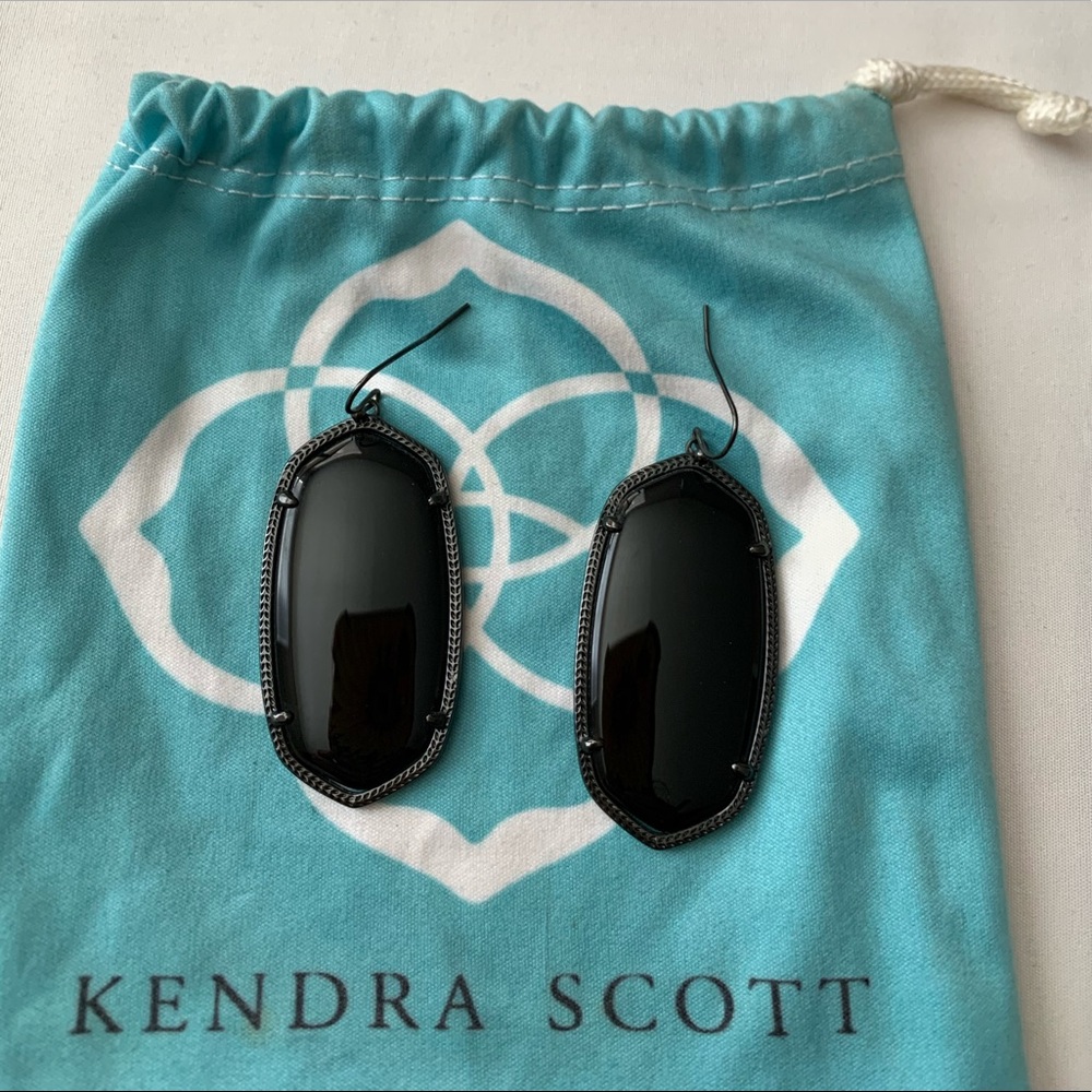 SOLD -Kendra Scott Black Drop Earrings